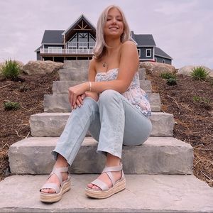 Meet your Posher, Lydia